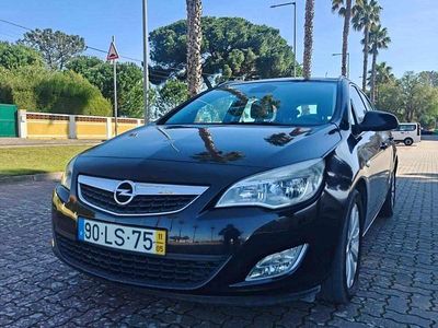 Usado Opel Astra 125 HP (91 kW) 2011 Preto Carrinha