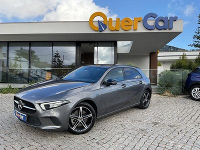Cinza Usado 2021 Mercedes A250 Style | € 28.400 (Preço justo)