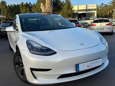 Branco Usado 2019 Tesla Model 3 Standard Range Sedan | € 21.500 (Preço elevado)
