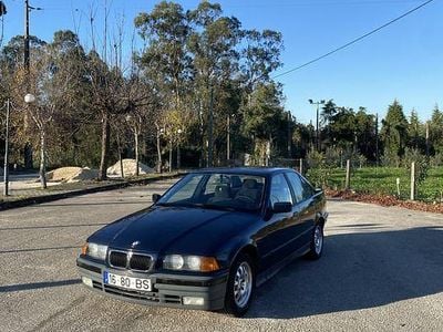 Usado 1993 BMW 316 Sedan | € 3.000