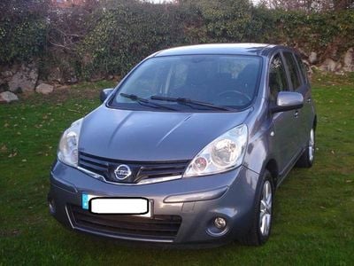 Cinzento Usado 2010 Nissan Note | € 6.250