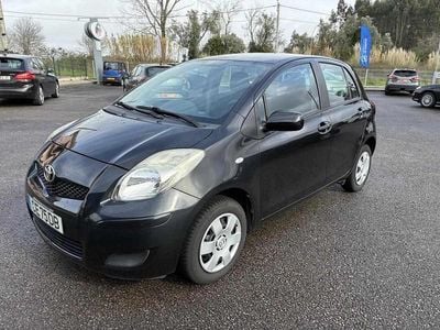 Usado Toyota Yaris 69 HP (50 kW) 2010 Preto Citadino