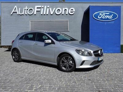 Usado Mercedes A180 109 HP (80 kW) 2018 Cinzento Citadino