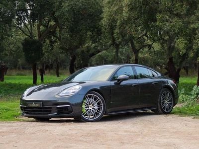 Usado Porsche Panamera 4 462 HP (339 kW) 2018 Cinza Sedan