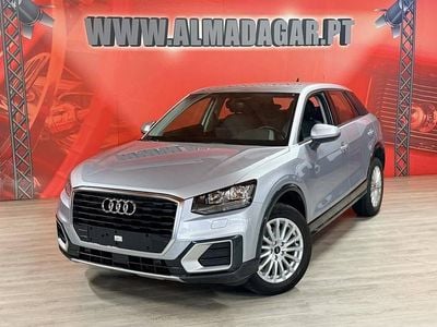 Usado Audi Q2 Design 116 HP (85 kW) 2019 Cinza SUV
