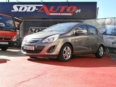 Castanho Usado 2011 Opel Corsa Enjoy Citadino | € 7.250 (Preço elevado)