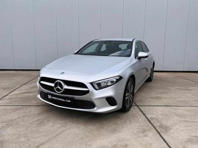Cinza prata Usado 2019 Mercedes A180 Progressive | € 24.980 (Preço justo)