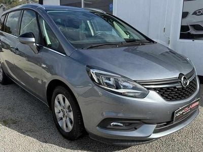 Cinzento Usado 2017 Opel Zafira Monovolume | € 14.990