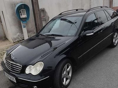 Usado 2004 Mercedes C220 Sedan | € 6.000