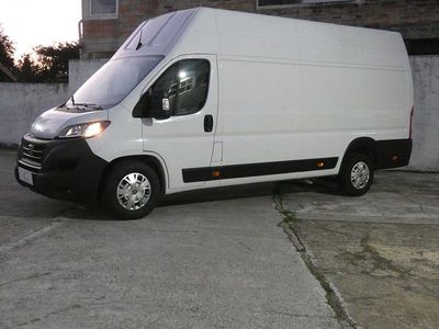 Usado Fiat Ducato 180 HP (132 kW) 2022 Branco Van