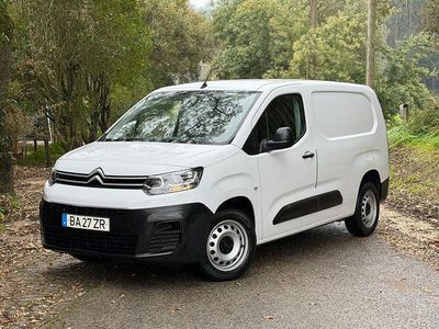 Branco Usado 2023 Citroën Berlingo Monovolume | € 17.990 (Preço elevado)