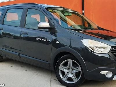 Cinza Usado 2020 Dacia Lodgy Stepway Monovolume | € 17.500 (Preço justo)