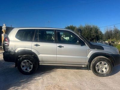 Usado Toyota Land Cruiser 173 HP (127 kW) 2009 Sedan