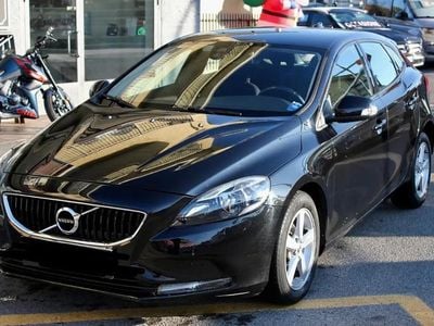 Preto Usado 2016 Volvo V40 | € 12.900 (Bom preço)