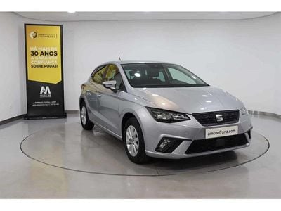 Usado Seat Ibiza 95 HP (69 kW) 2024 Cinzento Citadino