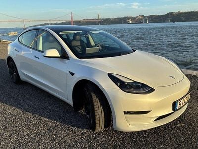 Usado 2021 Tesla Model 3 Sedan | € 26.900 (Bom preço)