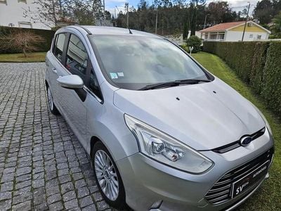 Usado Ford B-MAX Titanium 125 HP (91 kW) 2013 Cinza Monovolume