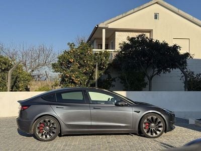 Usado 2021 Tesla Model 3 Performance Sedan | € 31.500 (Preço elevado)
