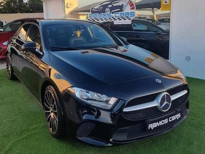 Usado Mercedes A180 116 HP (85 kW) 2019 Preto Sedan