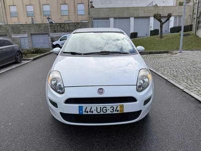 Usado Fiat Punto Easy 95 HP (69 kW) 2018 Branco Citadino