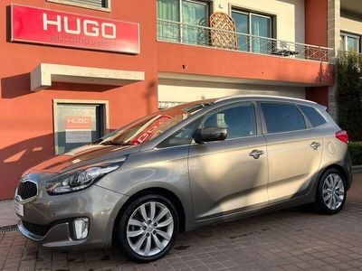 Usado Kia Carens 141 HP (103 kW) 2016 Cinza Monovolume