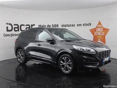Usado Ford Kuga ST-Line 150 HP (110 kW) 2022 Preto SUV