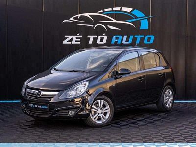 Usado Opel Corsa 85 HP (62 kW) 2010 Preto Citadino