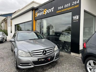 Azul Usado 2014 Mercedes C220 Classic Carrinha | € 14.750