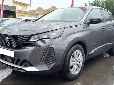 Cinzento Usado 2023 Peugeot 3008 | € 23.900 (Preço justo)