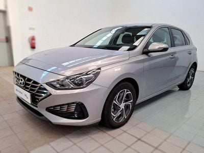 Cinza Usado 2023 Hyundai i30 Style | € 18.950 (Bom preço)