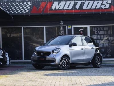 Cinzento Usado 2019 Smart ForFour Passion Citadino | € 10.900 (Super Preço)