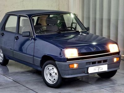 Renault R5