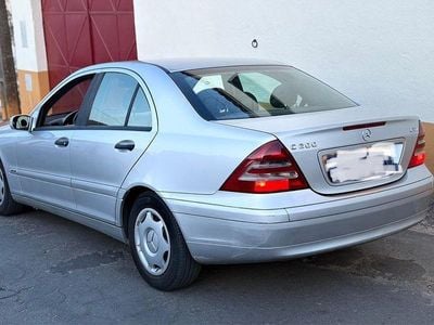 Mercedes C200
