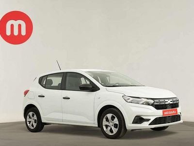 Branco Usado 2024 Dacia Sandero | € 15.999 (Preço justo)
