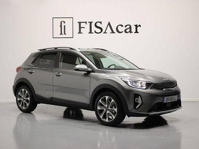 Usado Kia Stonic 100 HP (73 kW) 2025 Cinza SUV