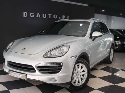 Usado Porsche Cayenne 245 HP (180 kW) 2011 Cinzento SUV