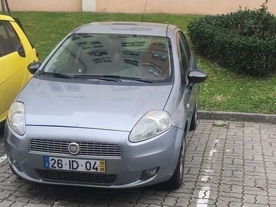 Usado 2009 Fiat Grande Punto Citadino | € 3.500 (Preço justo)