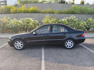 Mercedes C200