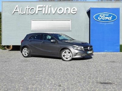 Usado Mercedes A180 109 HP (80 kW) 2017 Cinzento Citadino