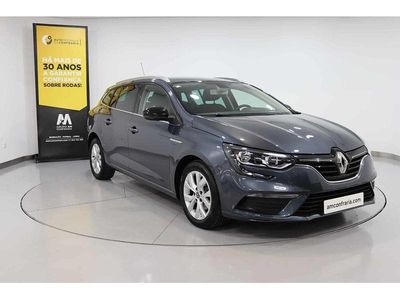 Cinzento Usado 2020 Renault Mégane IV Carrinha | € 17.330 (Preço justo)