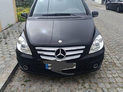 Mercedes B180
