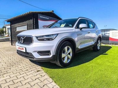 Cinzento Usado 2021 Volvo XC40 SUV | € 24.900 (Preço justo)