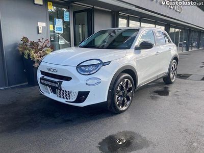 Usado Fiat 600 La Prima 145 HP (106 kW) 2025 Branco Sedan