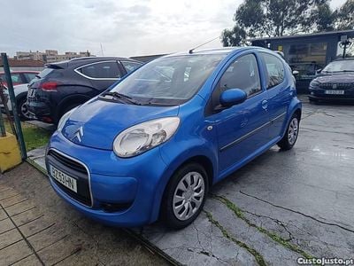 Azul Usado 2010 Citroën C1 Shine Citadino | € 6.999