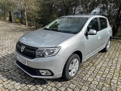 Usado Dacia Sandero 101 HP (74 kW) 2020 Cinzento Citadino