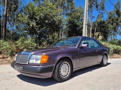 Usado Mercedes 230 132 HP (97 kW) 1991 Outra