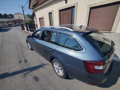 Usado 2019 Skoda Octavia Sedan | € 13.500 (Preço justo)