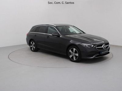 Usado Mercedes C300 Avantgarde 197 HP (144 kW) 2024 Cinza Carrinha