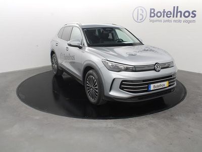 Cinzento Novo 2025 VW Tiguan SUV | € 45.900