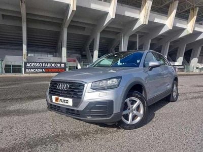 Usado Audi Q2 116 HP (85 kW) 2017 Cinza antracite SUV